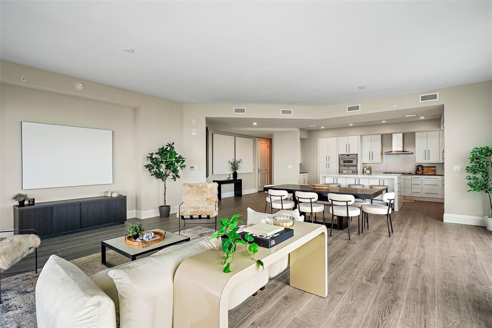 2910 W BARCELONA ST #1001