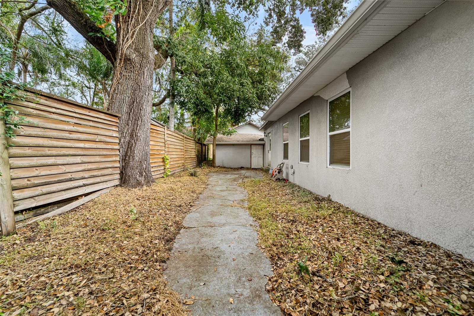 4809 N HIGHLAND AVE