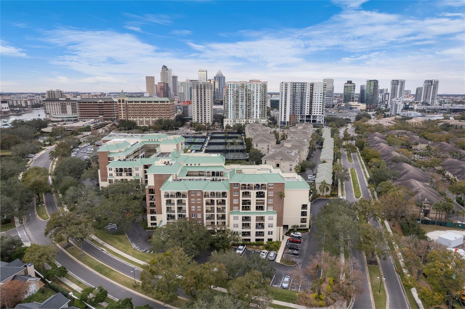 1002 S HARBOUR ISLAND BLVD #1502