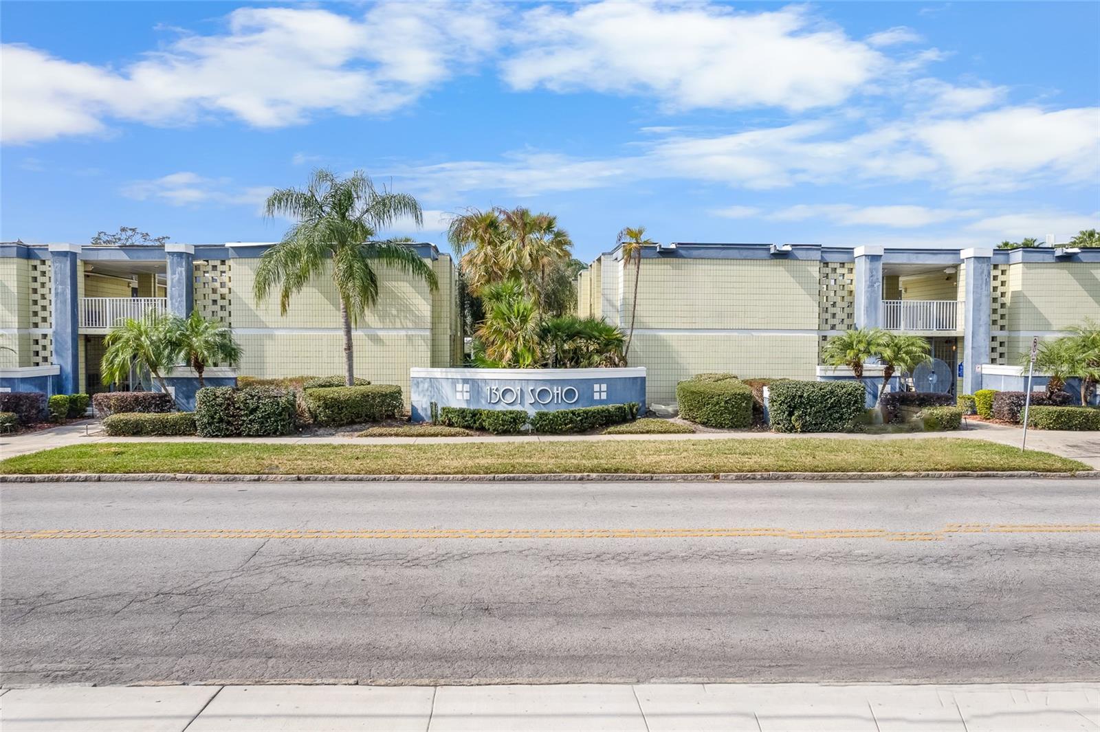 1301 S HOWARD AVE #C10