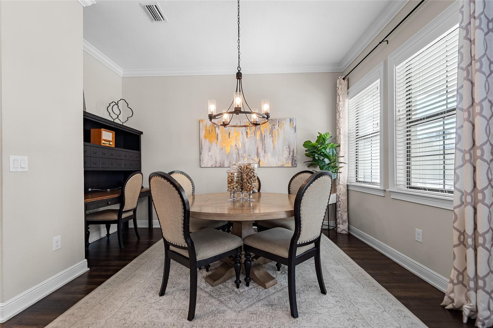 3108 W PALMIRA AVE