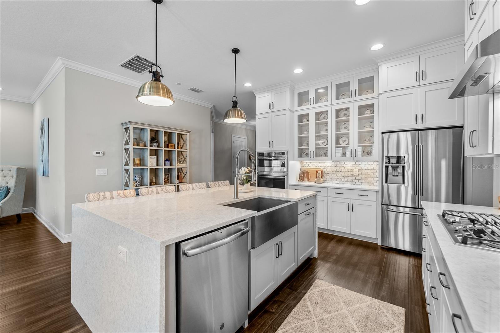 3108 W PALMIRA AVE