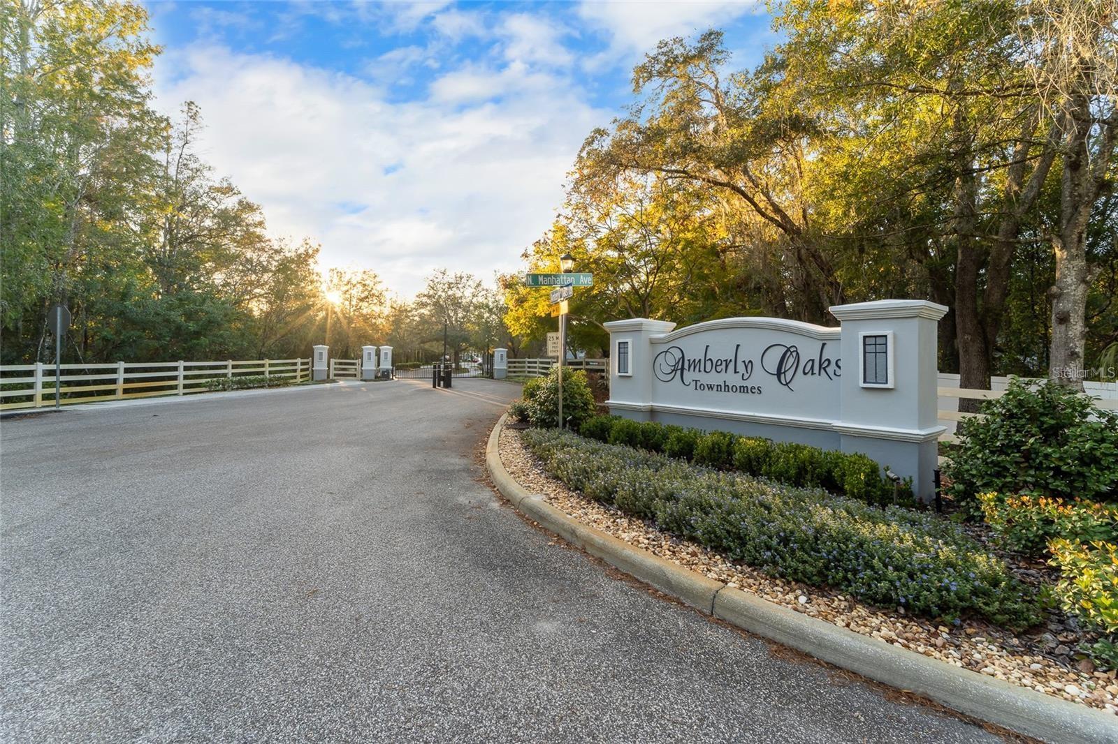 4425 AMBERLY OAKS CT