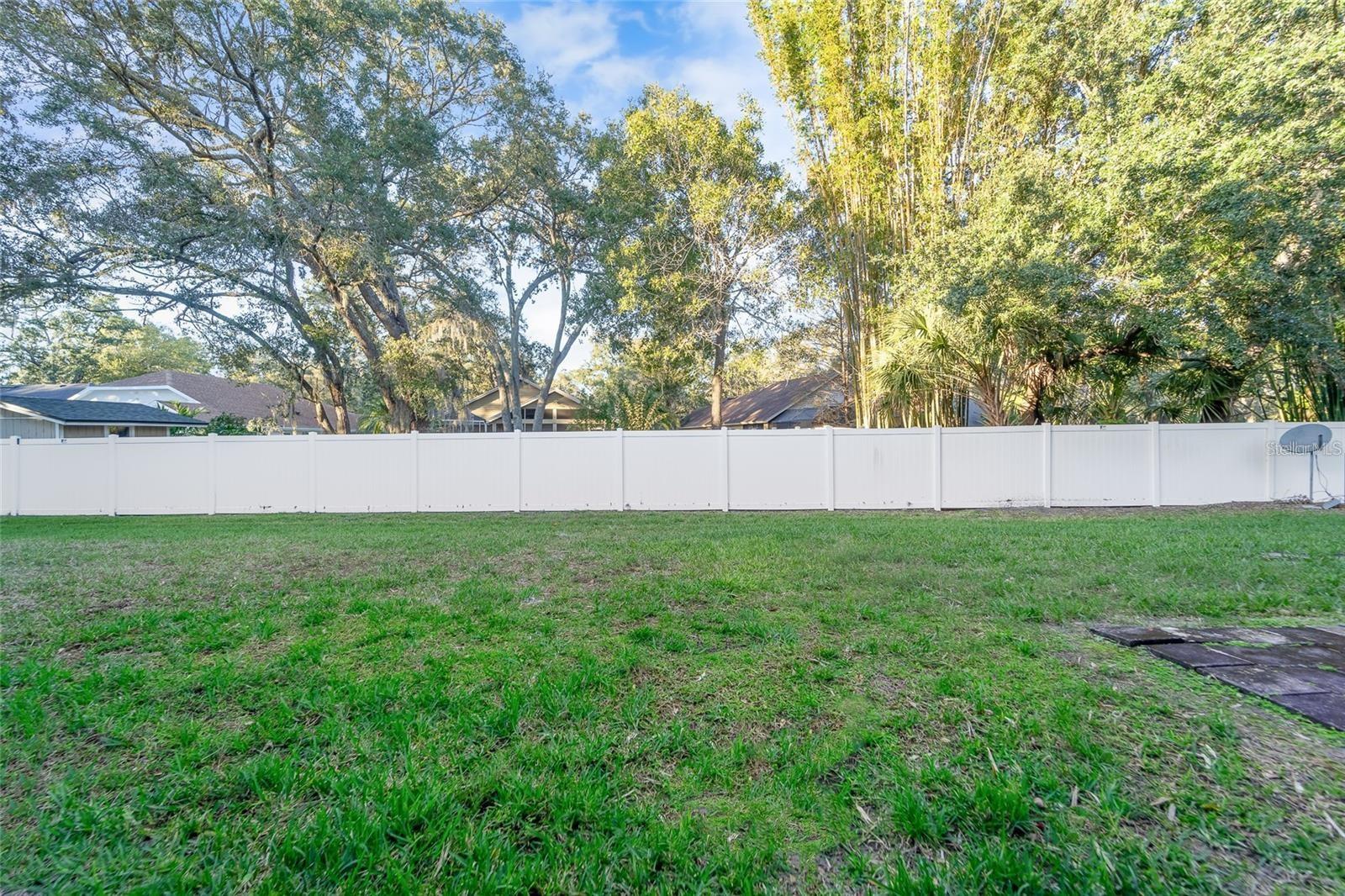 4425 AMBERLY OAKS CT