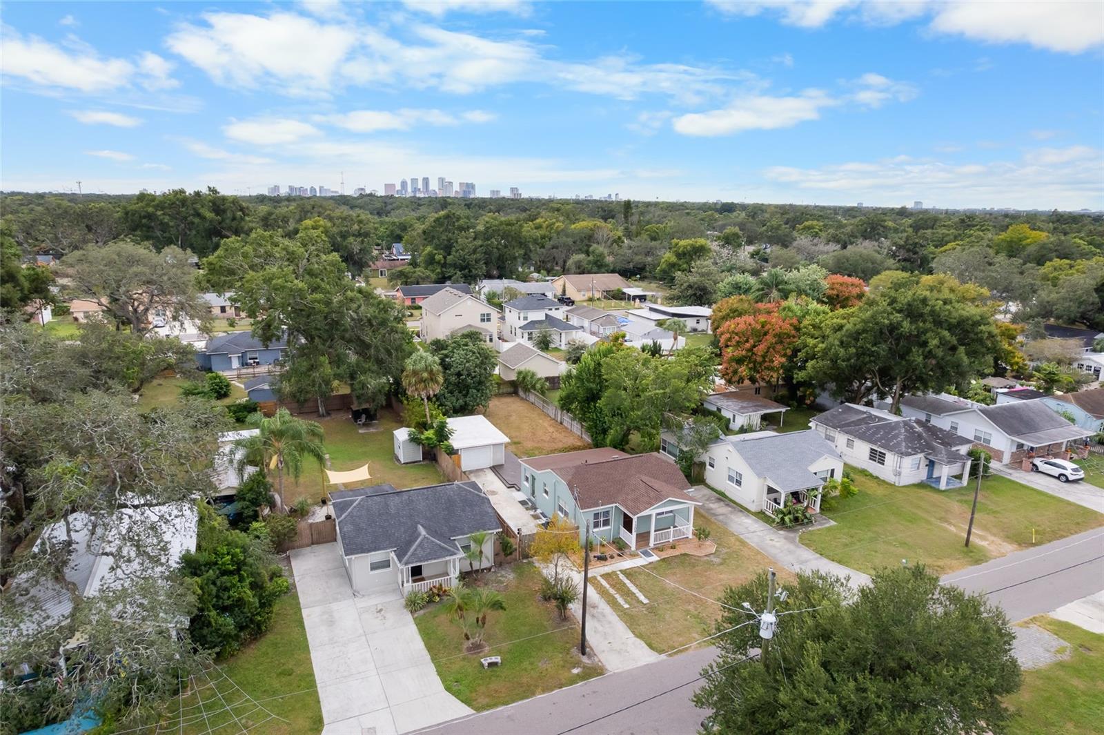 1309 E FRIERSON AVE