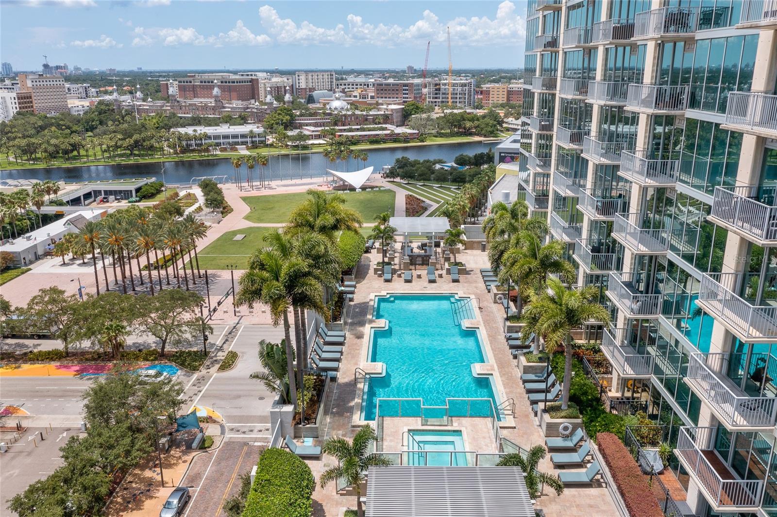 777 N ASHLEY DR #1403