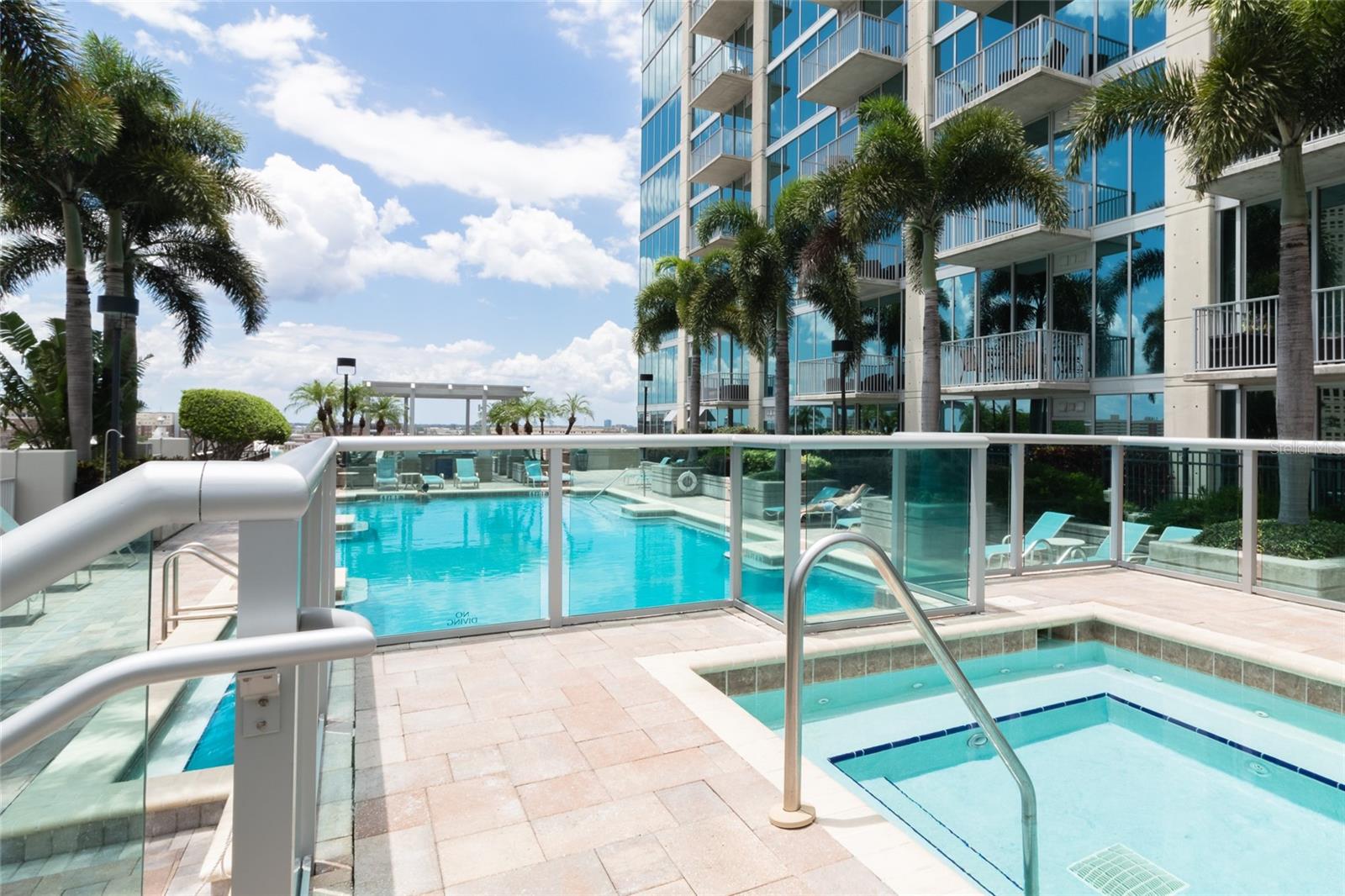 777 N ASHLEY DR #1403