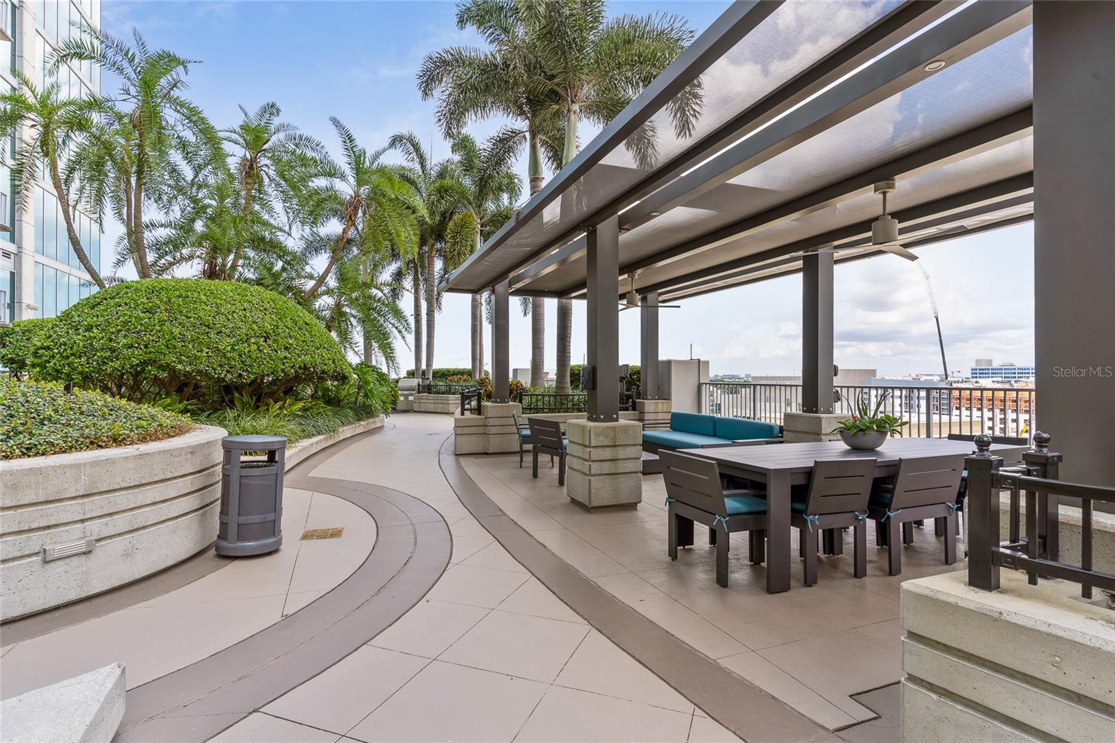 777 N ASHLEY DR #1403