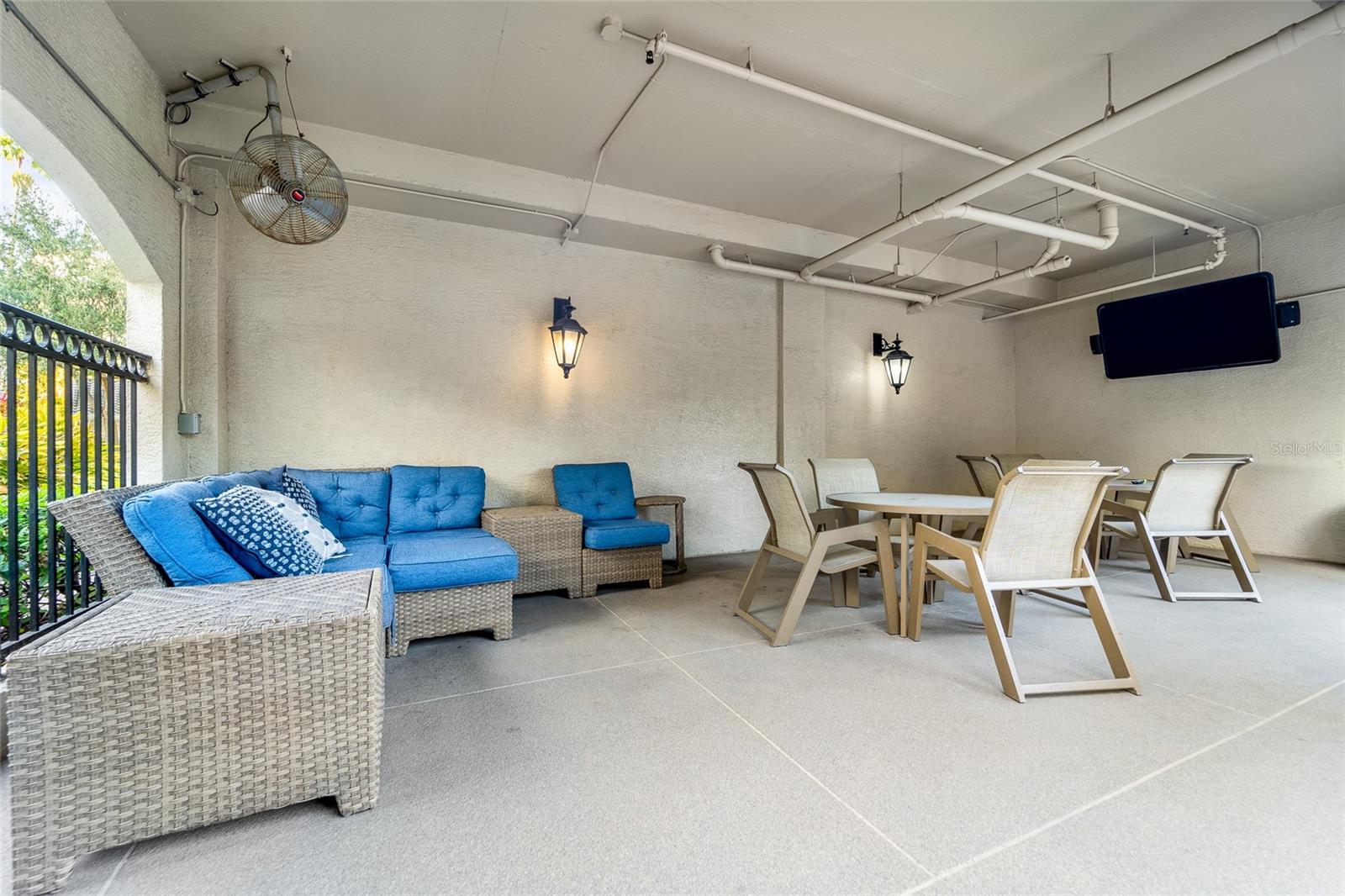 501 KNIGHTS RUN AVE #6101