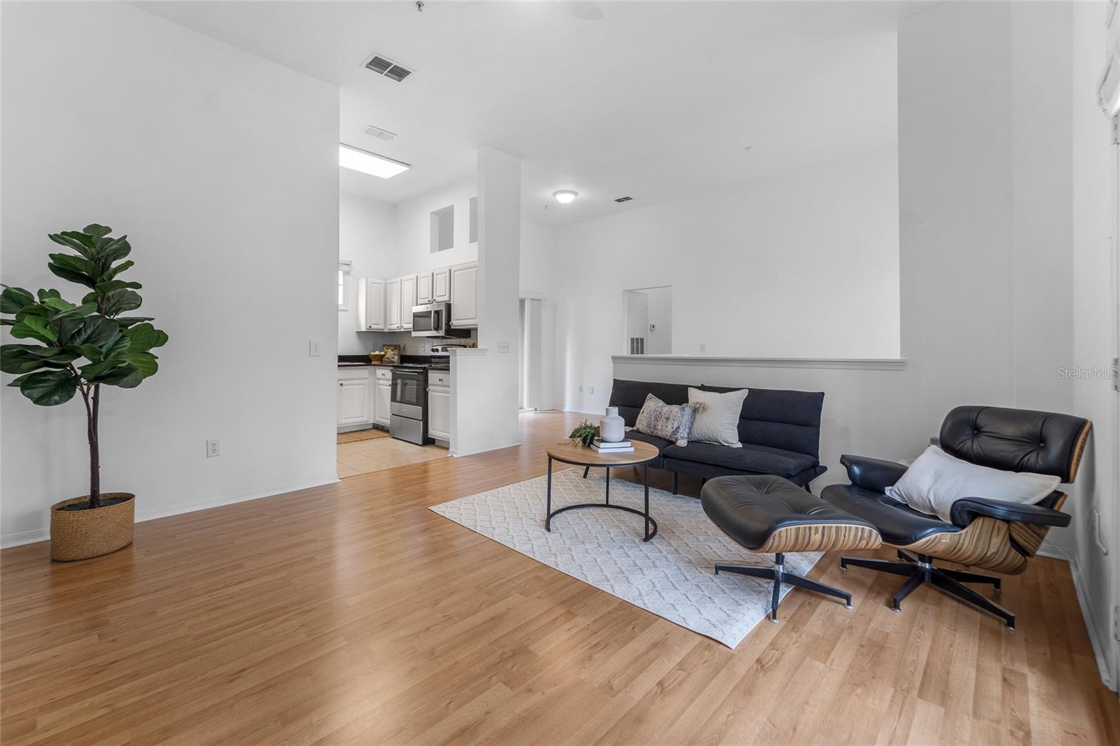 501 KNIGHTS RUN AVE #6101