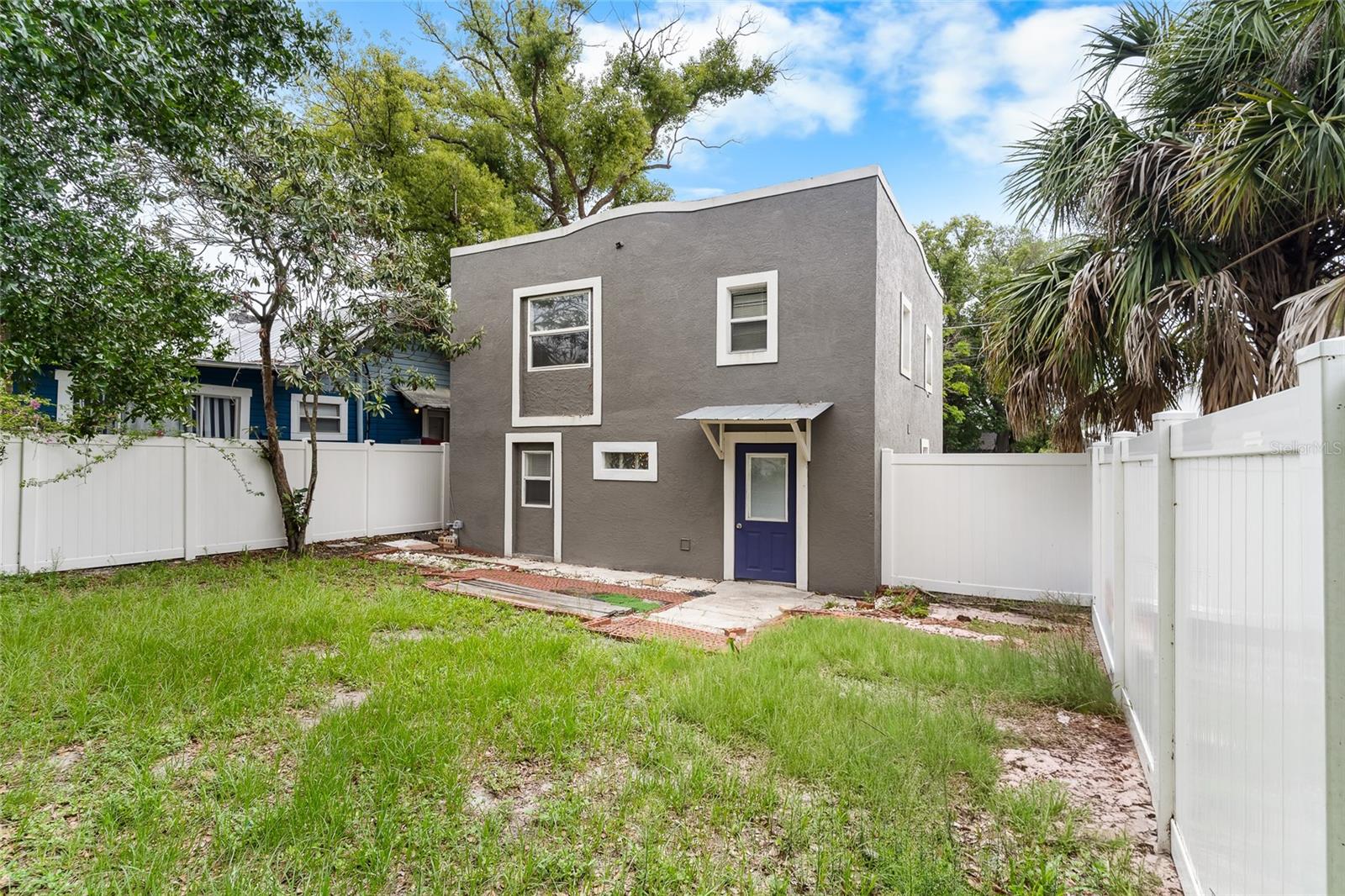 115 W ALLISON CT