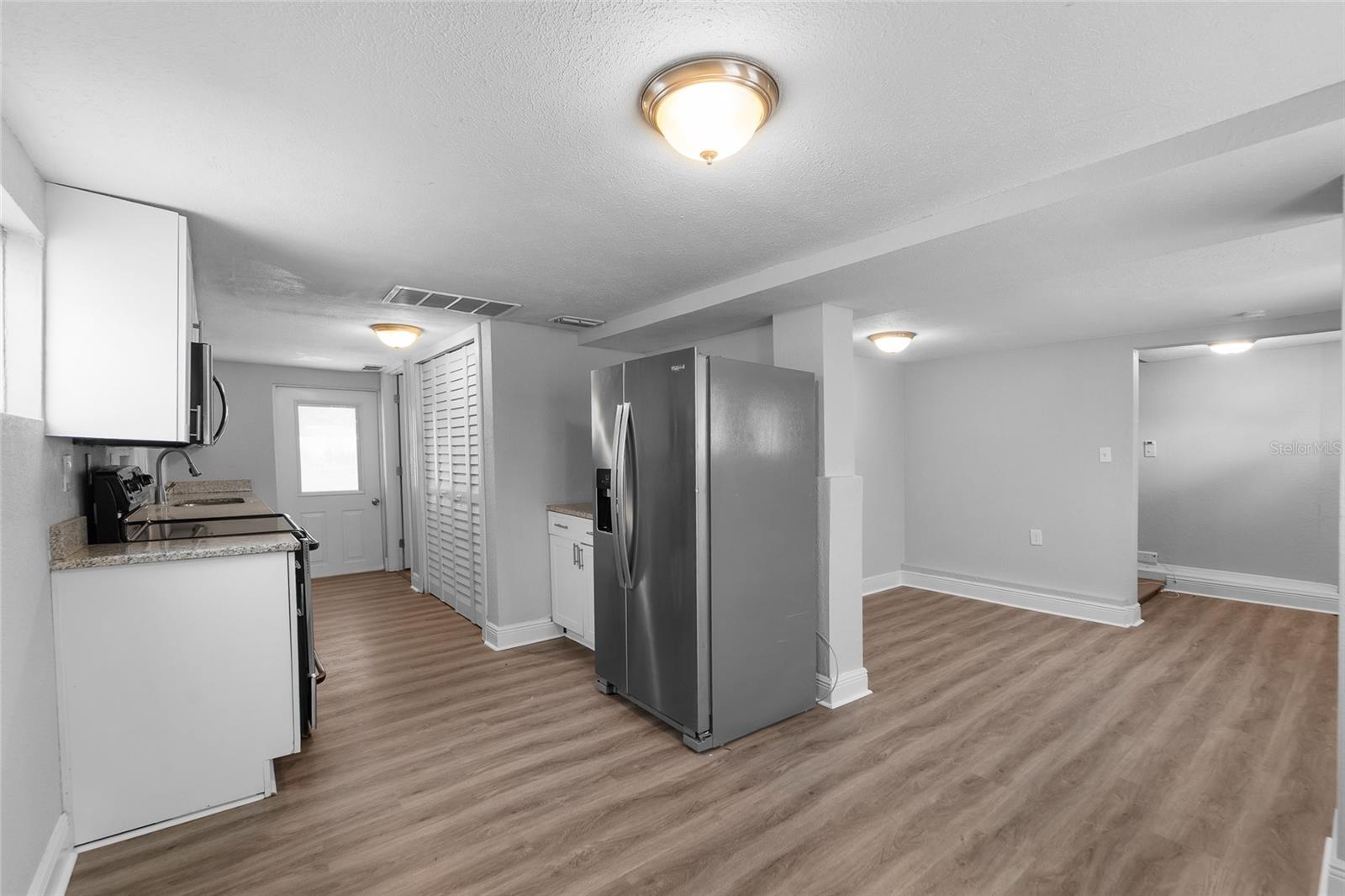 115 W ALLISON CT