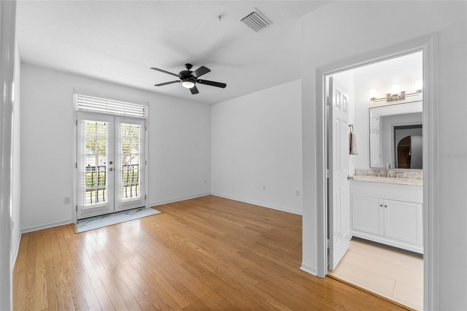 501 KNIGHTS RUN AVE #5102