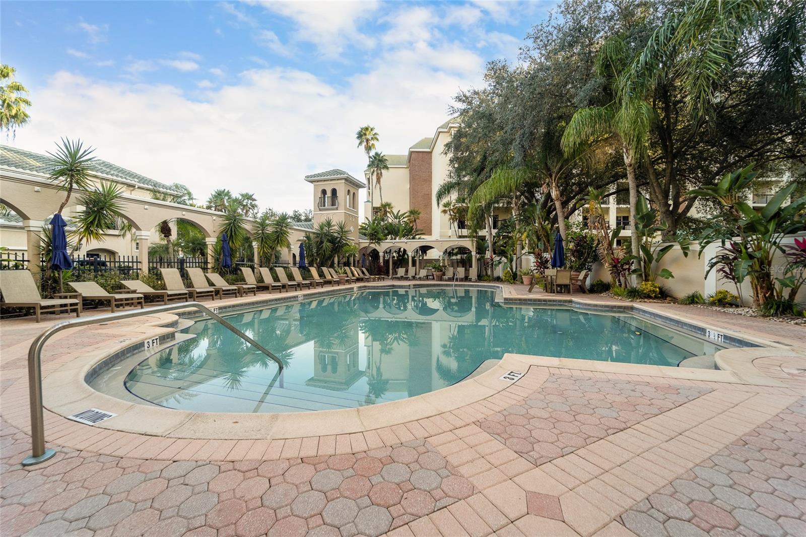 501 KNIGHTS RUN AVE #5102