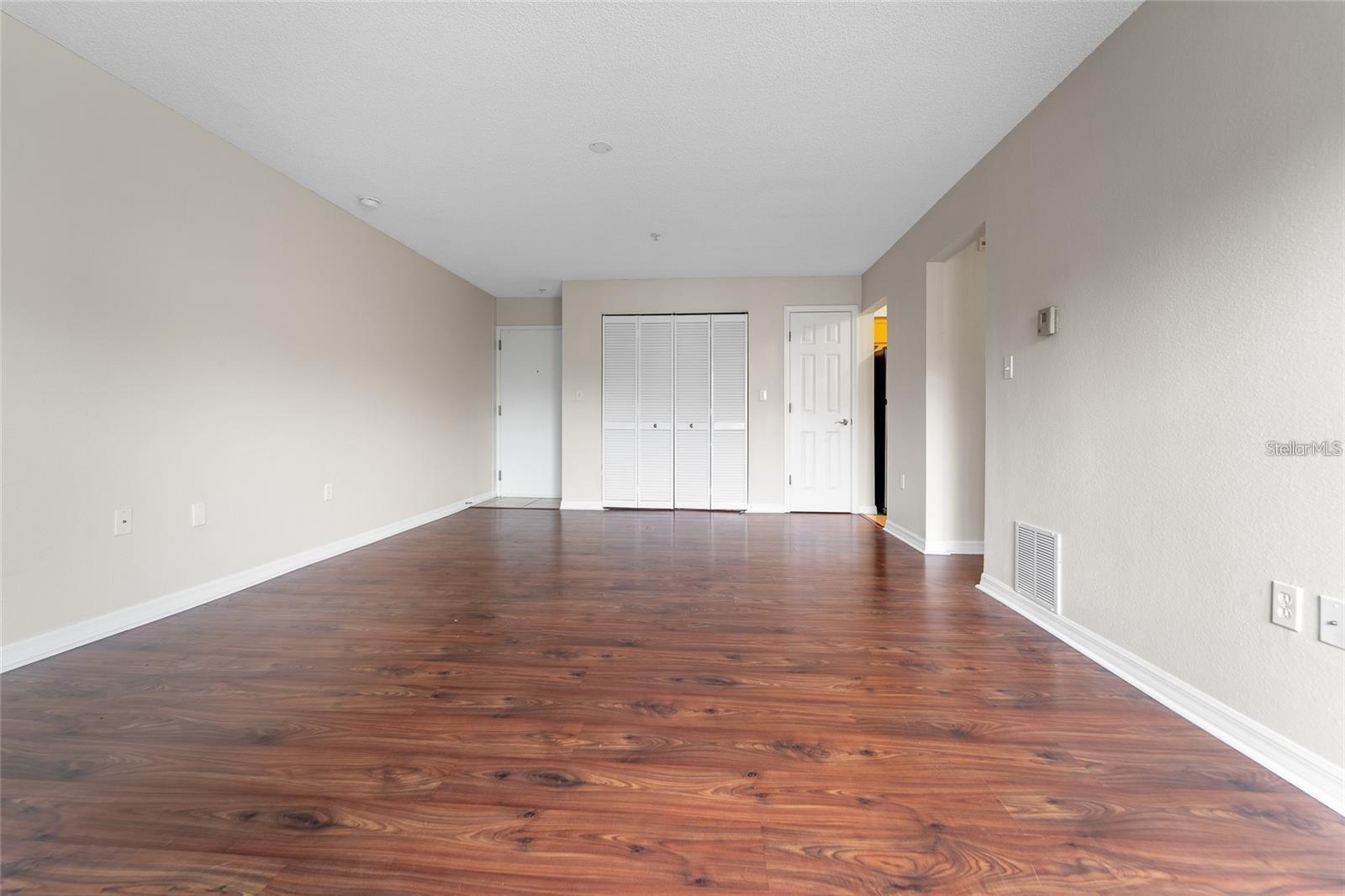 406 S CEDAR AVE #307