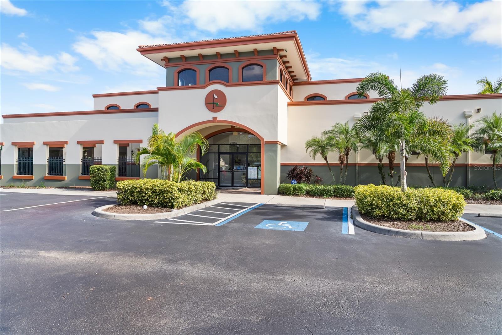 13941 CLUBHOUSE DR #106