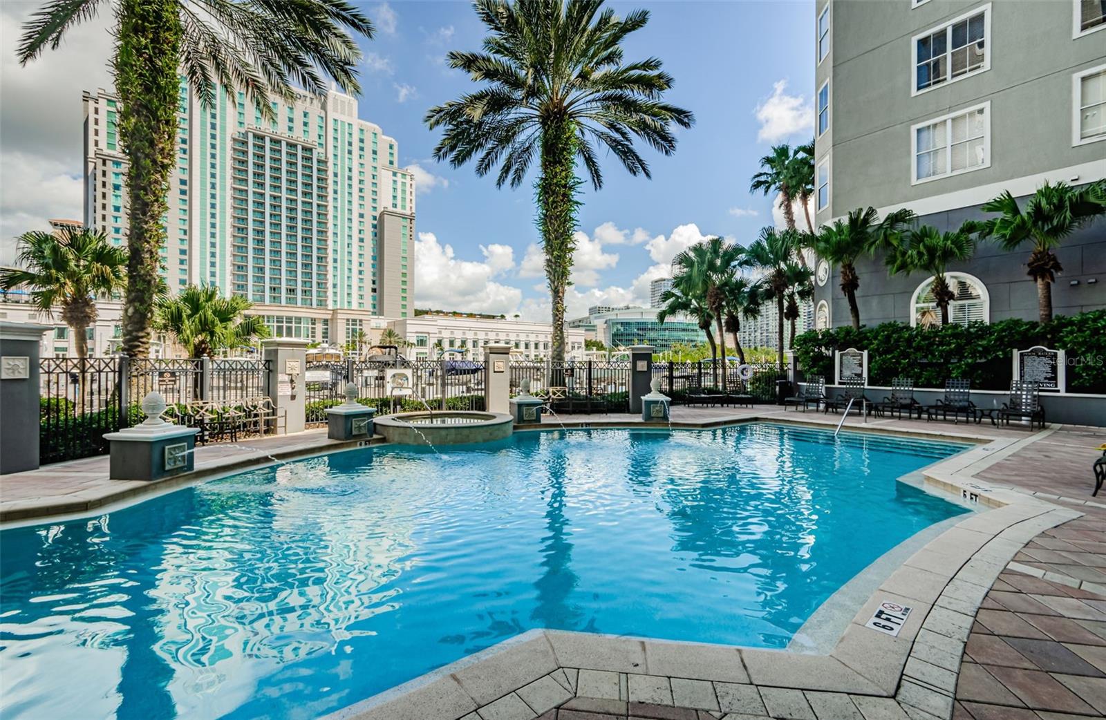 700 S HARBOUR ISLAND BLVD #404