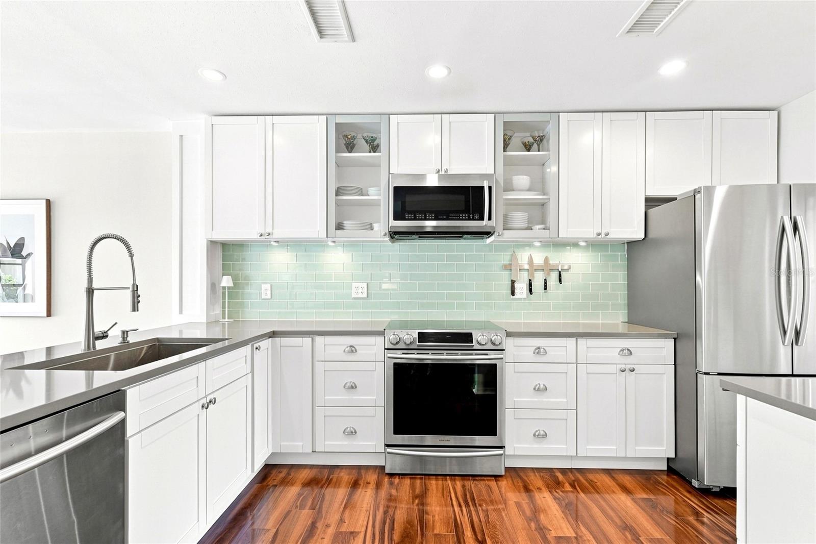 5104 BAYSHORE BLVD
