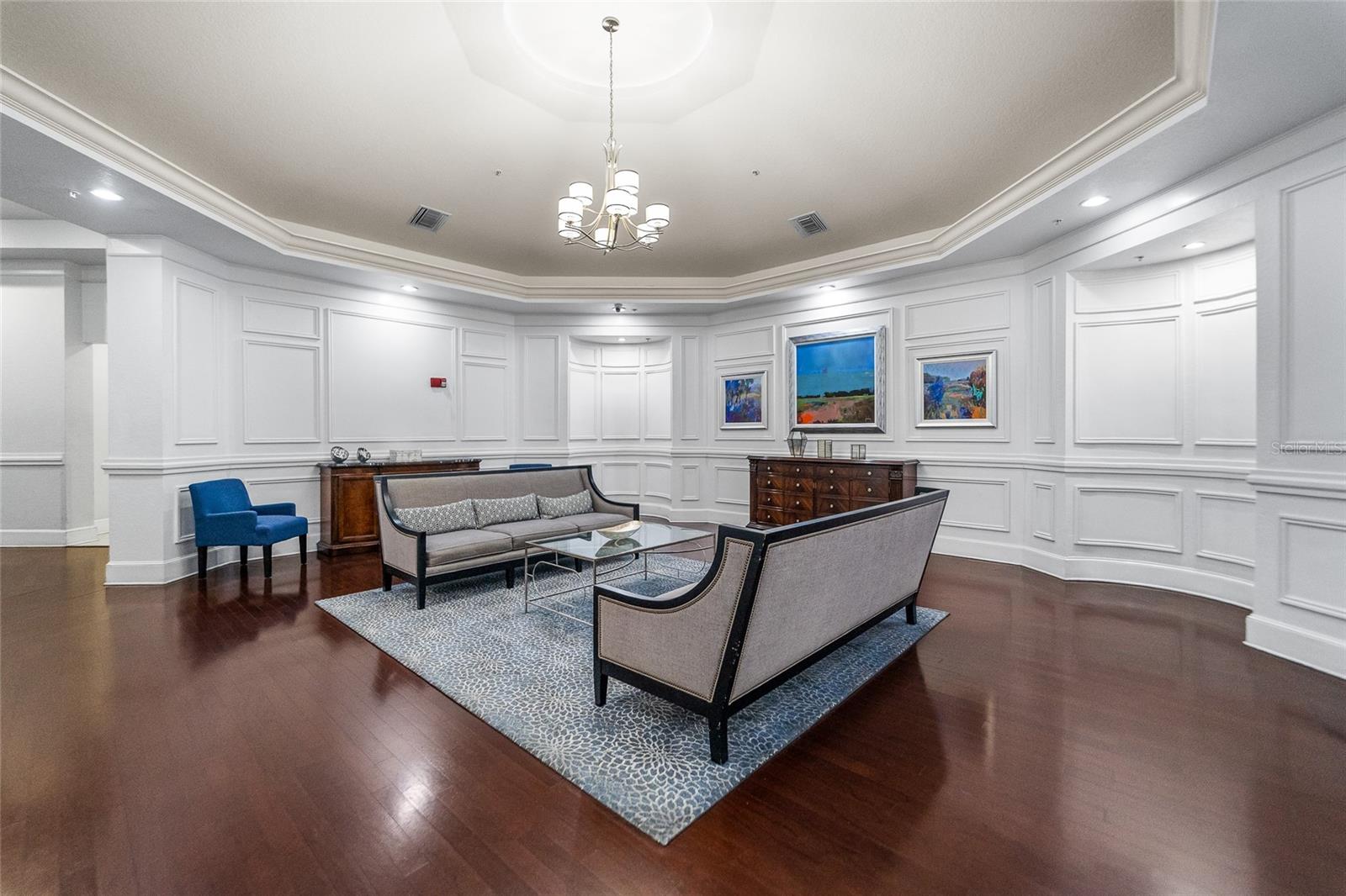 700 S HARBOUR ISLAND BLVD #323