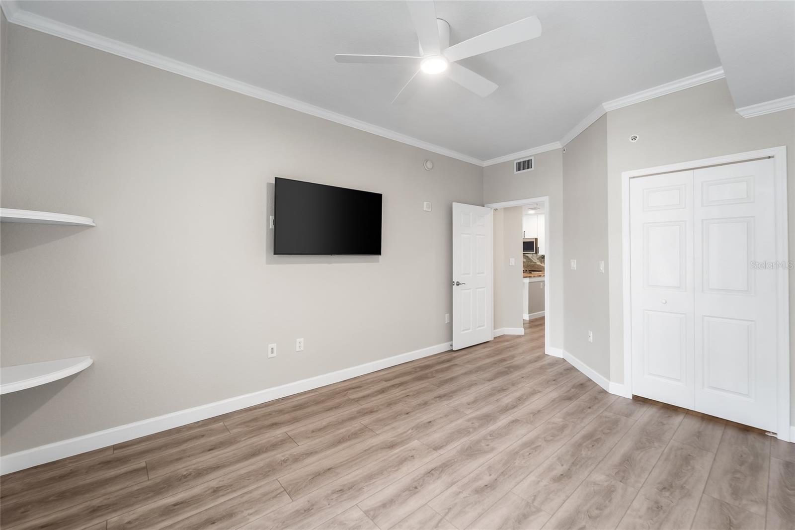 700 S HARBOUR ISLAND BLVD #323