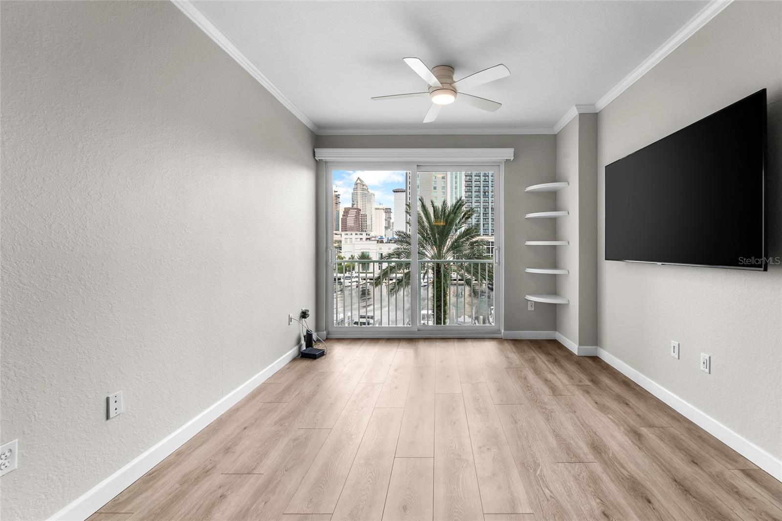 700 S HARBOUR ISLAND BLVD #323