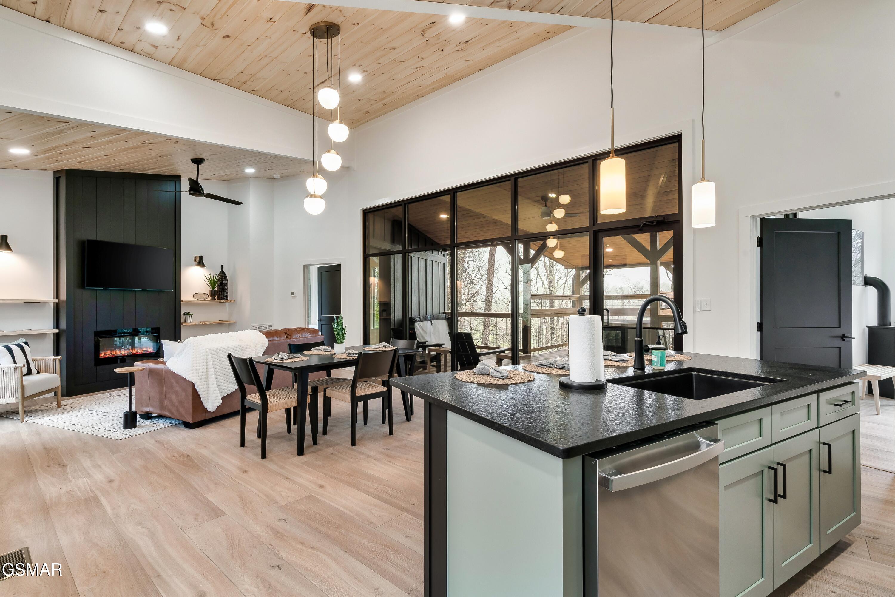 1079 Pleasure Road Road