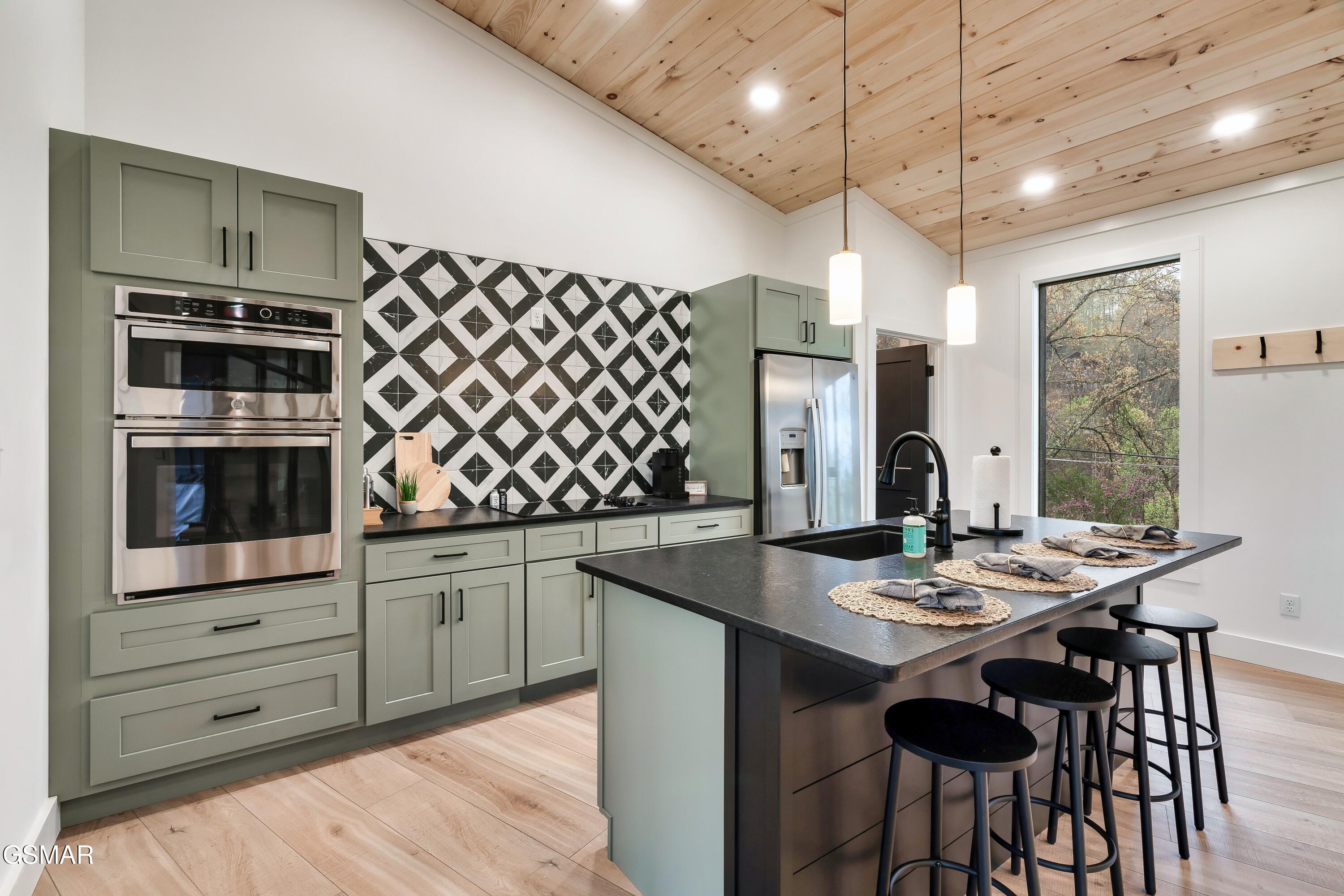 1079 Pleasure Road Road