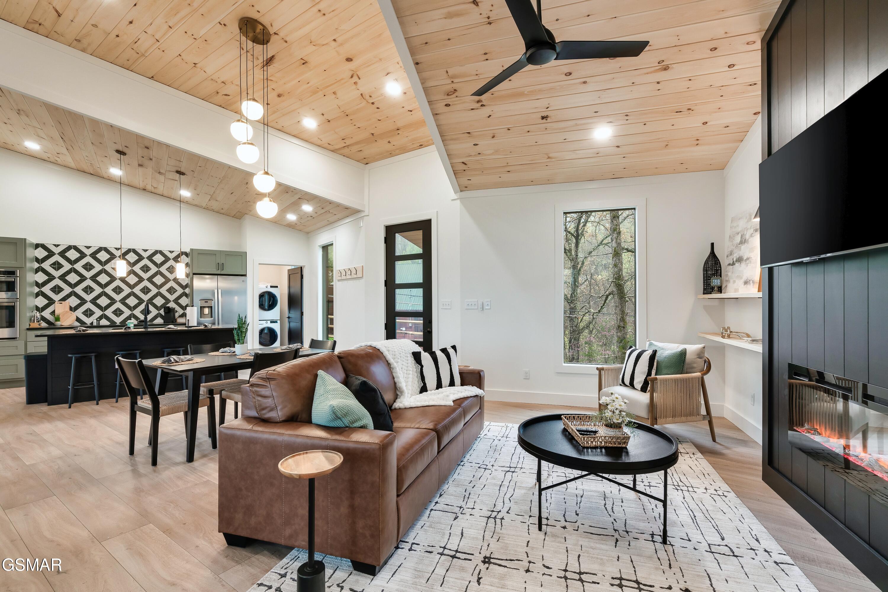 1079 Pleasure Road Road