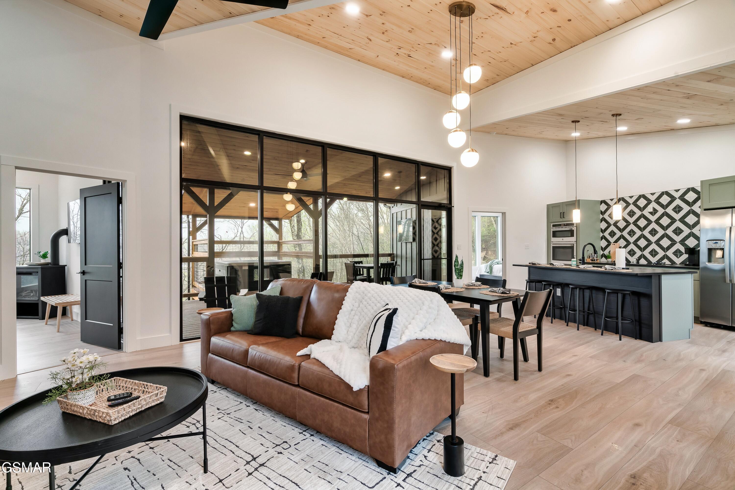 1079 Pleasure Road Road