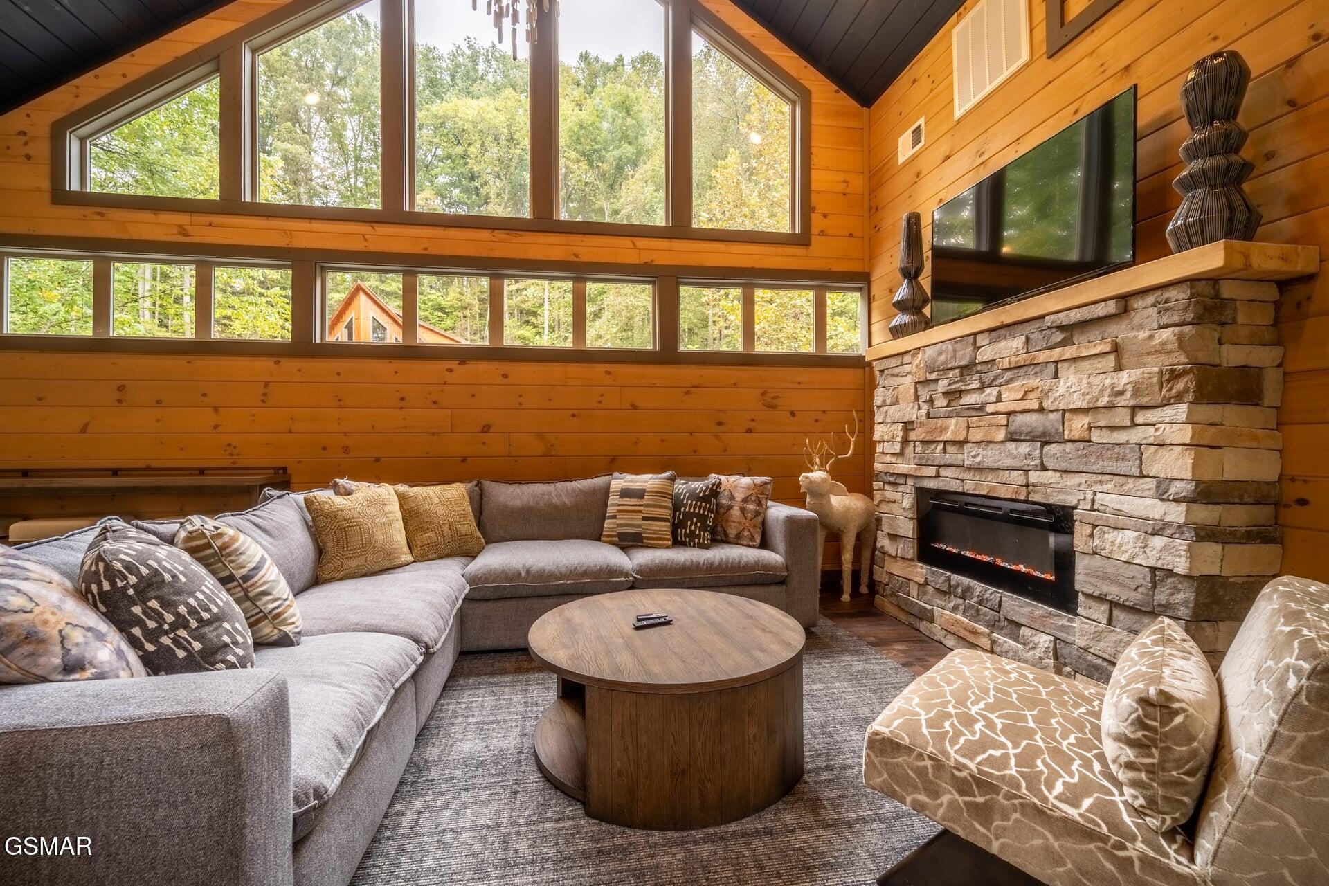 5175 Riversong Way Way