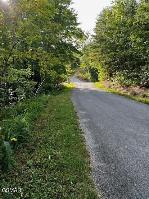 - Round Top Way