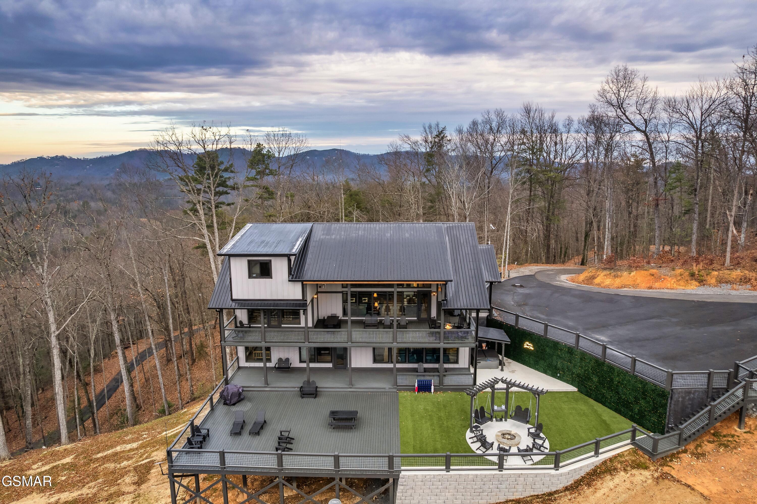 3912 Patriot Lane