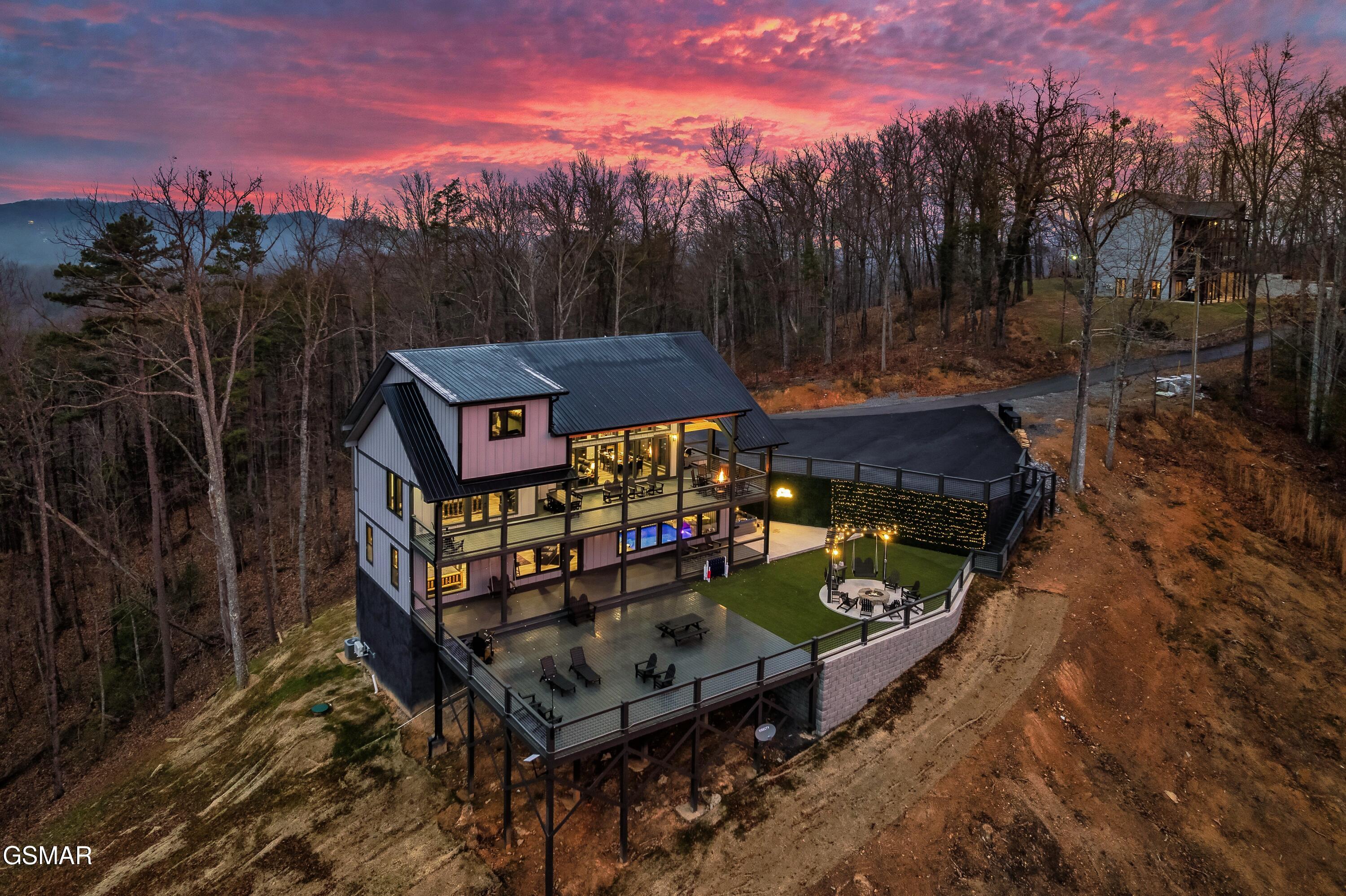 3912 Patriot Lane