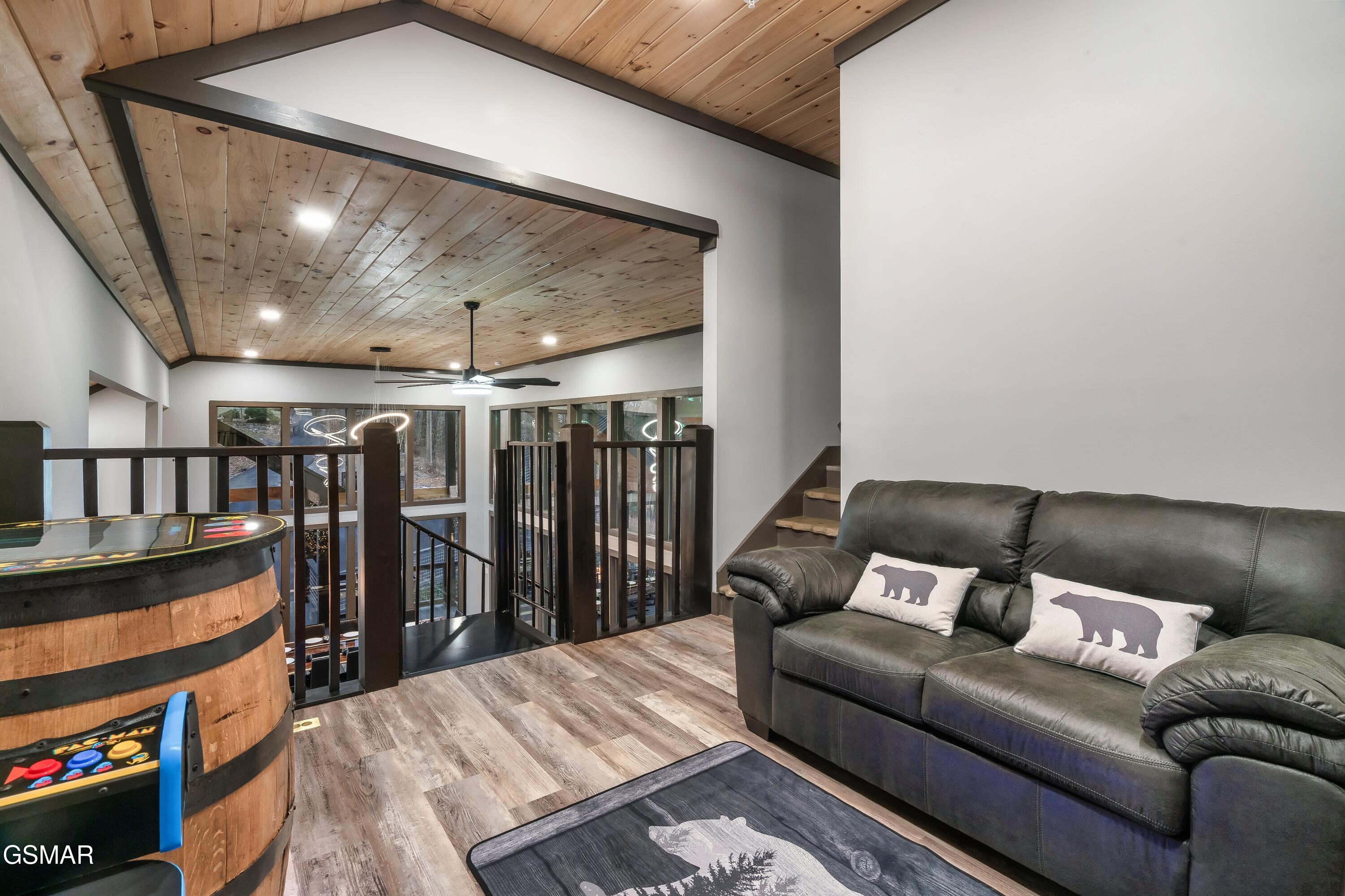 3912 Patriot Lane