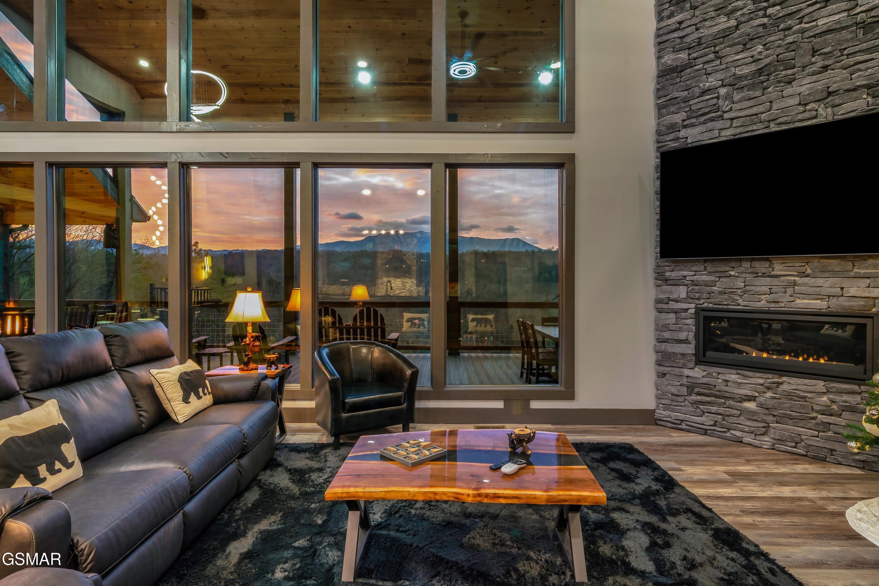3912 Patriot Lane