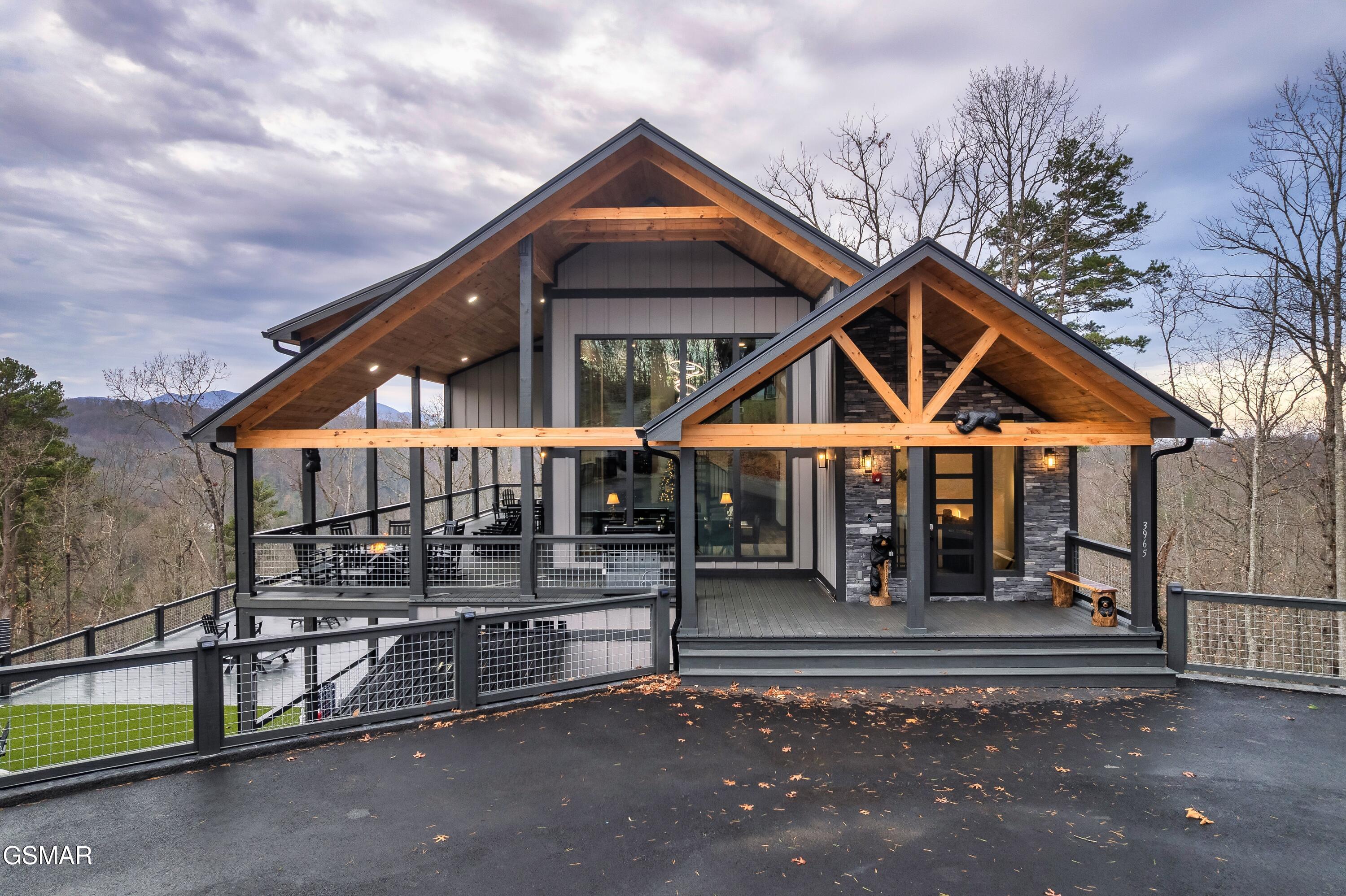 3912 Patriot Lane