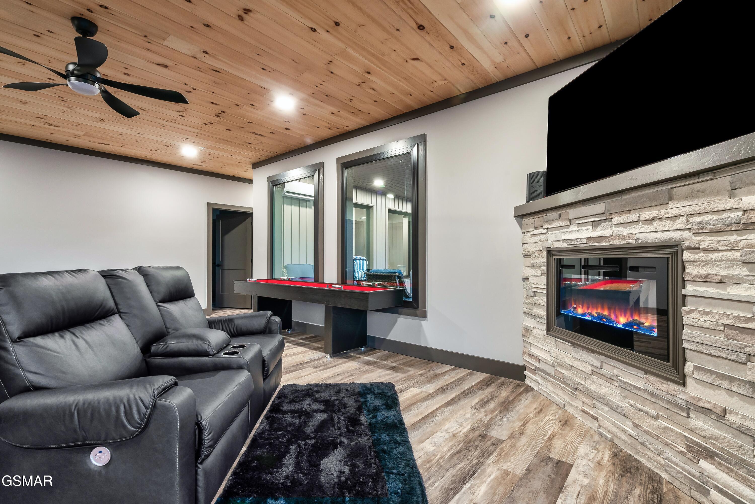 3912 Patriot Lane