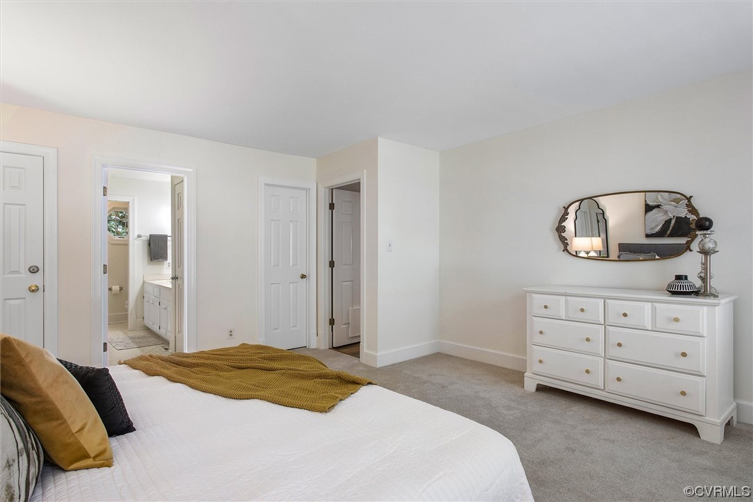 11211 Lynngate Ln