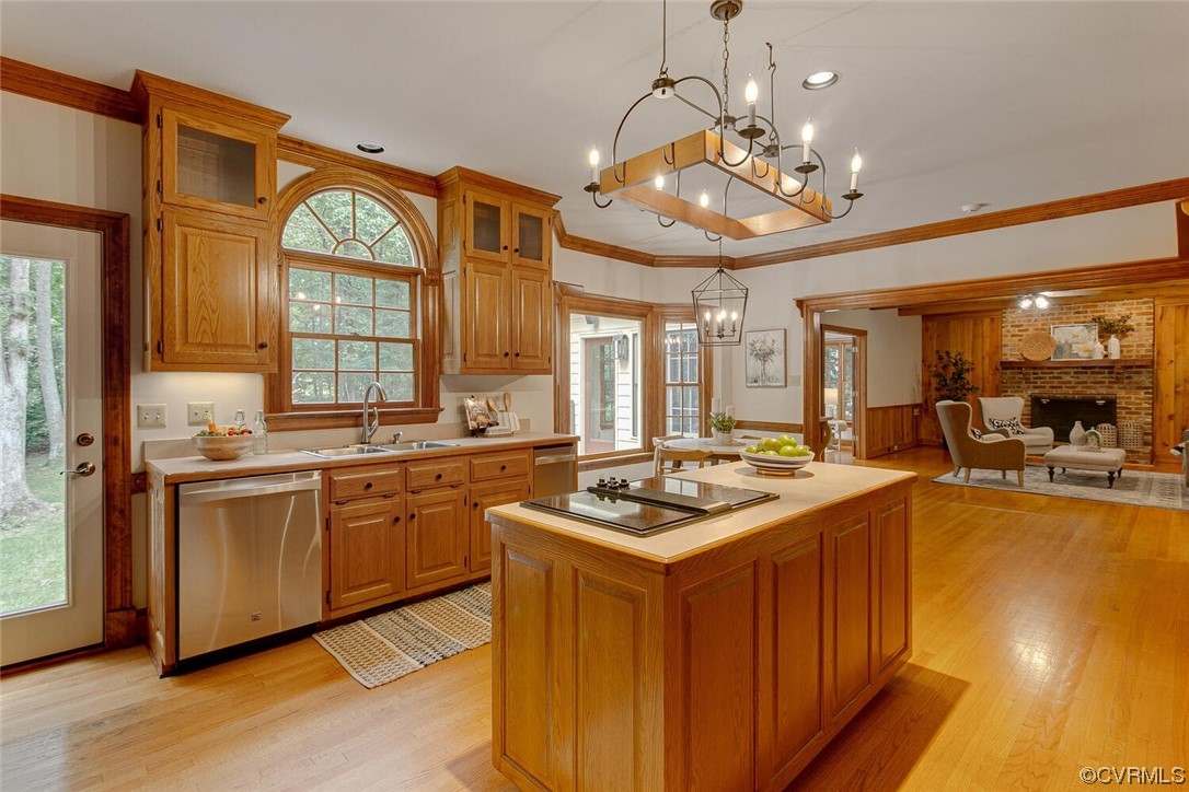 312 Hixson Dr