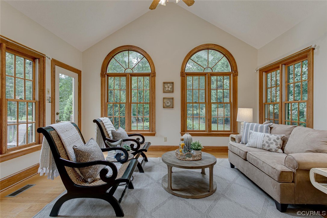 312 Hixson Dr