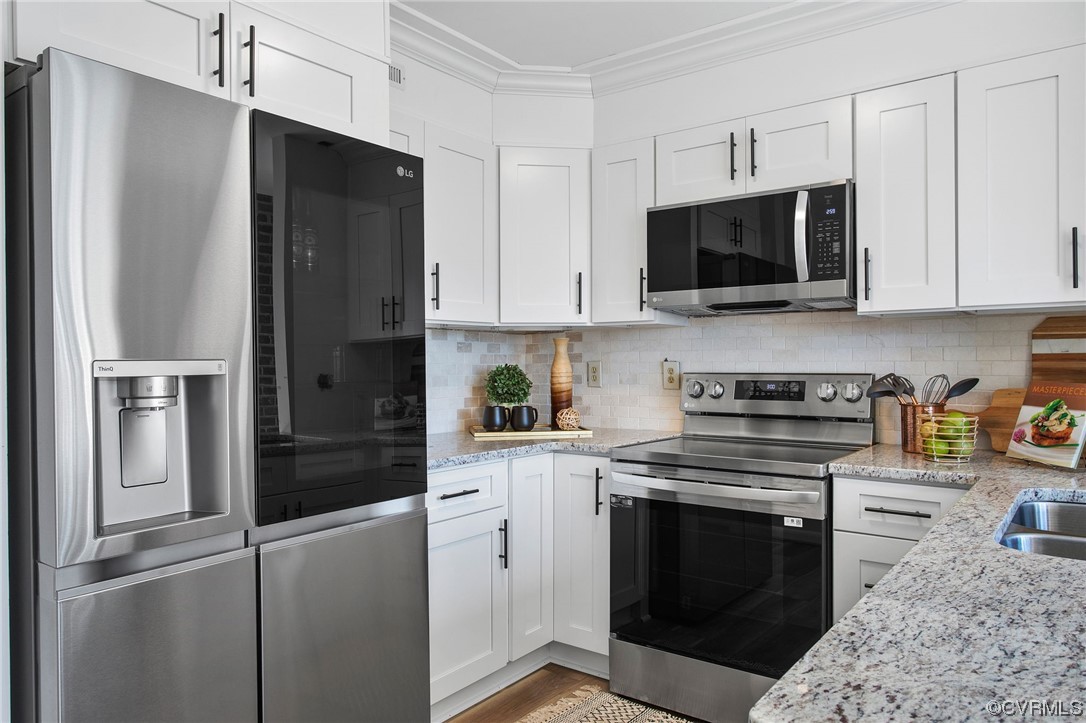 704 Claypool Ter