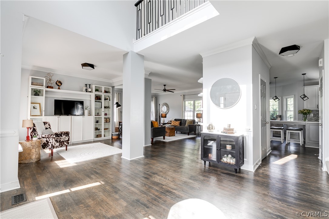 11819 Longfellow Dr
