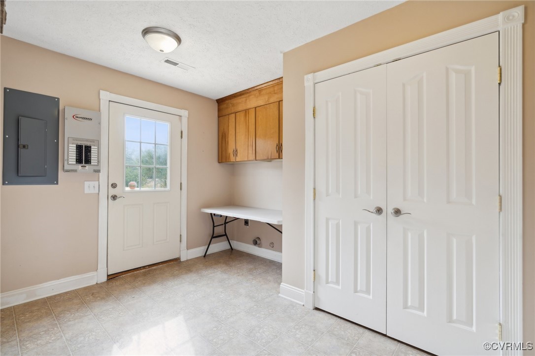 3101 Kiser Dr