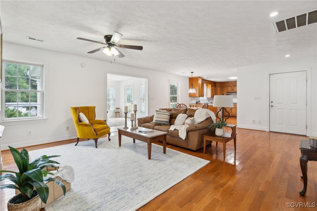 3101 Kiser Dr