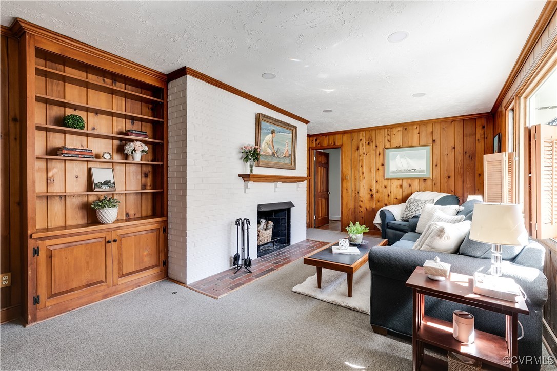 8431 Chelmford Rd