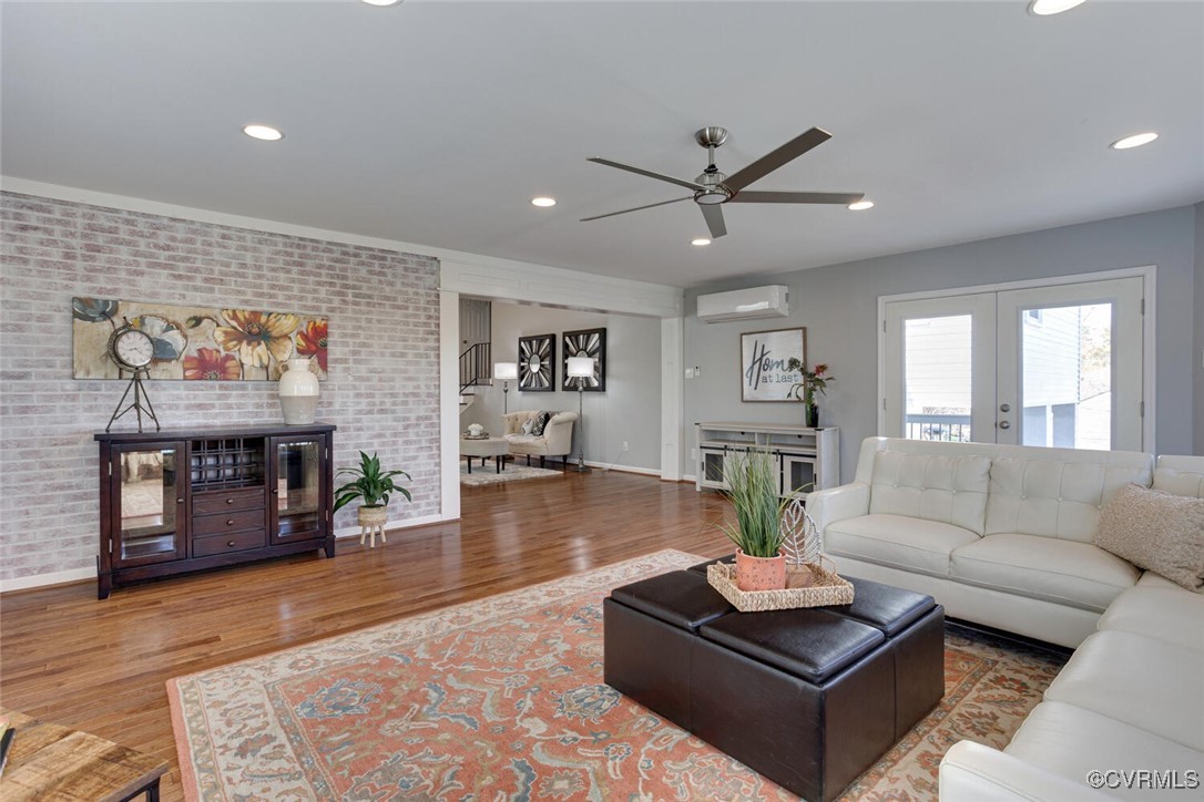 701 Glendale Dr