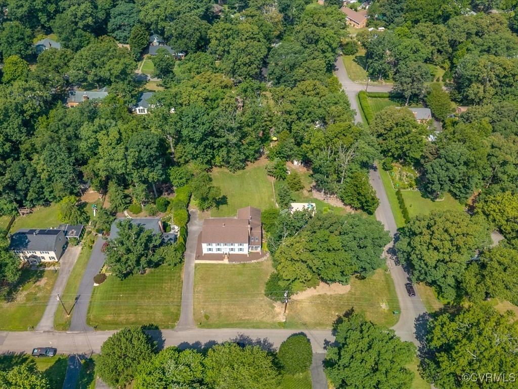 2340 Scarsborough Dr