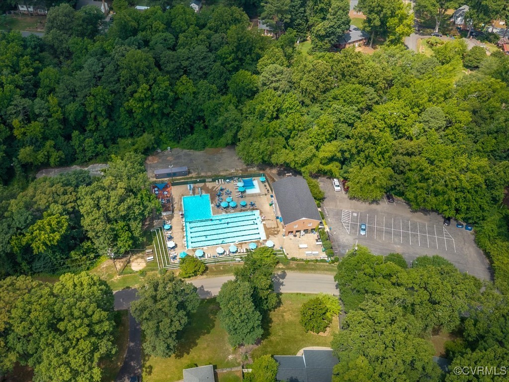 2340 Scarsborough Dr