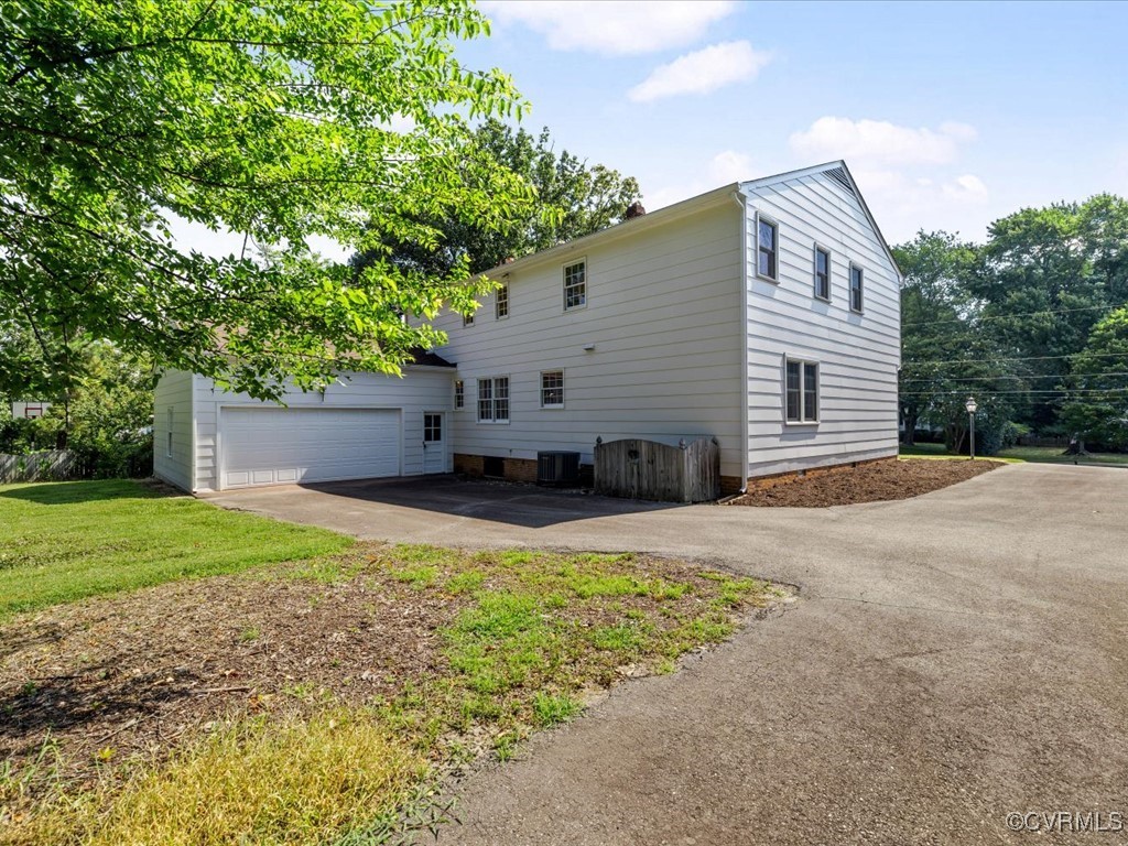 2340 Scarsborough Dr