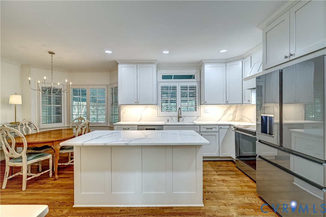 11305 Markham Ct